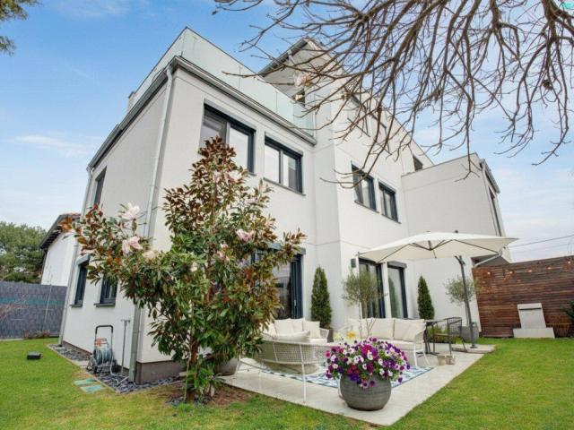 Exklusives Einfamilienhaus in Bestlage – 2 Minuten zur Alten Donau | 1220 Wien