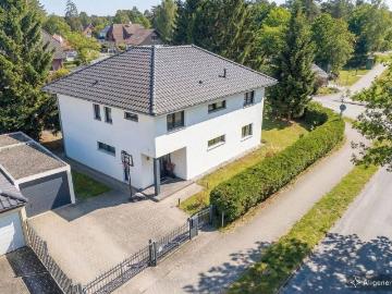 Exklusives Einfamilienhaus in Havelnähe modernes Wohnen mit Südgarten und Sauna