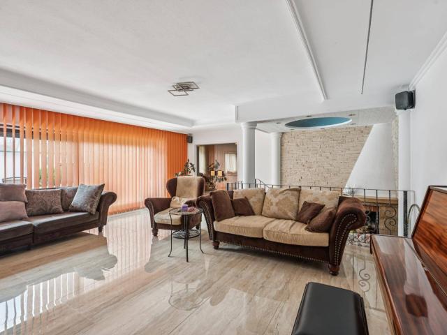 Exklusives Einfamilienhaus in ruhiger Lage!