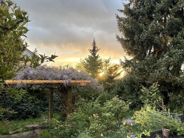 Exklusives Einfamilienhaus mit Garten – kernsaniert, hochwertig, absolut ruhig gelegen