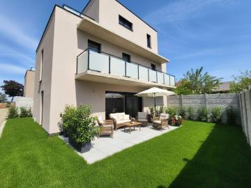 Exklusives Einfamilienhaus mit großzügigem Garten Ein Wohngenuss für die ganze Familie 5 Zimmer Viele Freiflächen Ziegelmassiv Pv Vorbereitung uvm