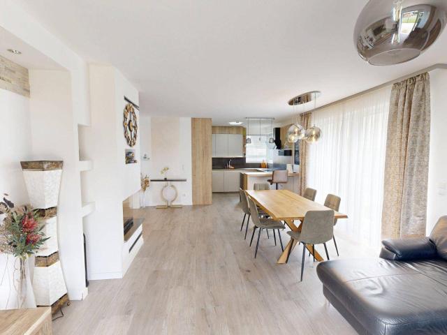Exklusives Einfamilienhaus mit Outdoor Sauna, großzügigem Garten und hochwertiger Ausstattung in Sommerein