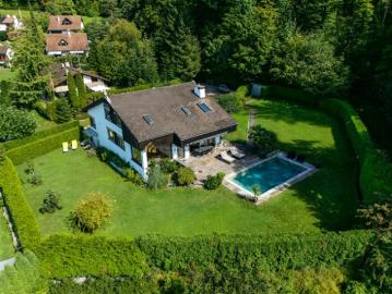 Bezirk Bülach, Kanton Zürich - Garten, Schwimmbad