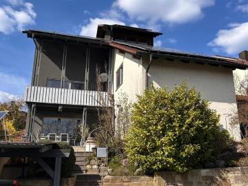 Exklusives Einfamilienhaus mit Panoramablick über Üchtelhausen