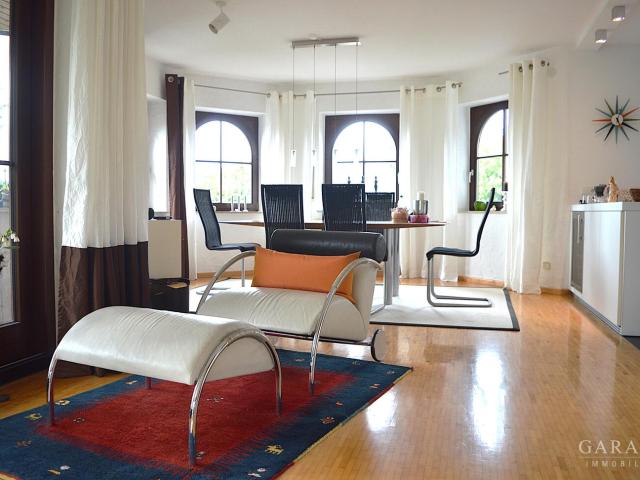Exklusives Einfamilienhaus mit vielen Extras, gutem Design und großem Naturblick Grundstück
