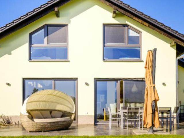 EXKLUSIVES EINFAMILIENHAUS / STRANDHAUS auf GRUNDSTÜCK am SEE * LÖBNITZ * WOHNEN, WO ANDERE URLAUB MACHEN