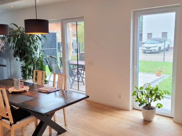 Exklusives, energieeffizientes Smart Home Reihenhaus