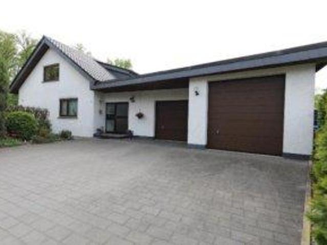 Exklusives Familienanwesen mit eigenem Wald