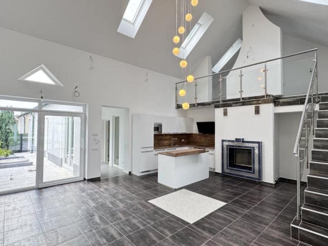 Exklusives Haus mit besonderem Charakter in Hirm | ZELLMANN IMMOBILIEN
