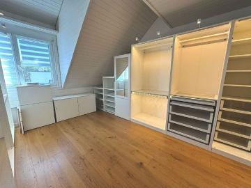 Exklusives Haus mit luxuriösem Ausbaustandard und schönem Privatgarten