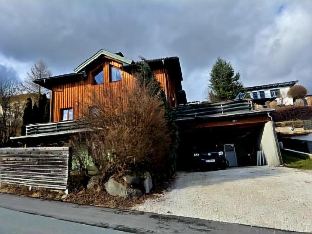 Exklusives Holzhaus in Bestlage