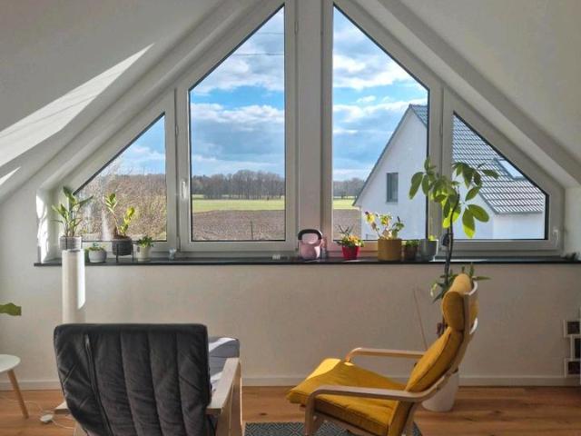 Exklusives KfW40+ Haus mit ELW, Sauna, Smart Home und 13.6 kWp Ph