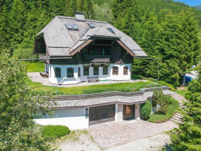 Exklusives Luxus Almchalet mit Zweitwohnsitz * Ski in/Ski out in den Nockbergen“