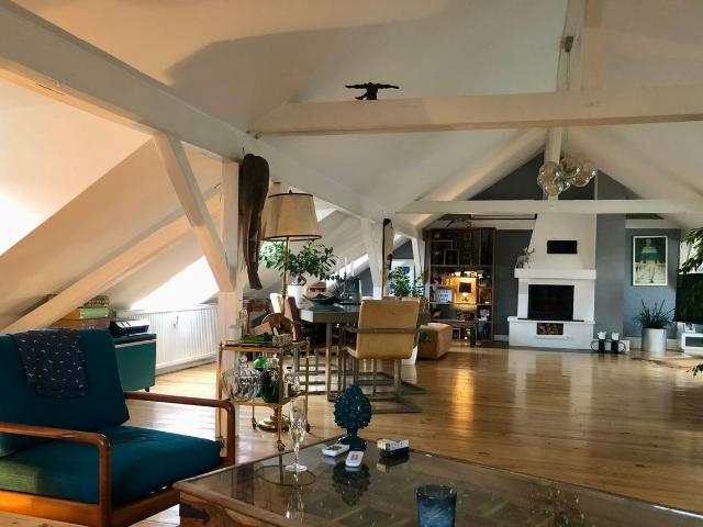 Exklusives Loft Apartment auf zwei Etagen im Herzen von Bilk, Dusseldorf Amsterdam Apartments for Rent