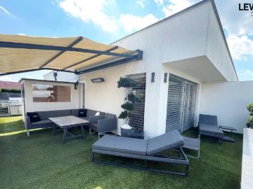 Exklusives Penthaus mit Design Ausstattung und Panoramablick Koffer packen und einziehen!