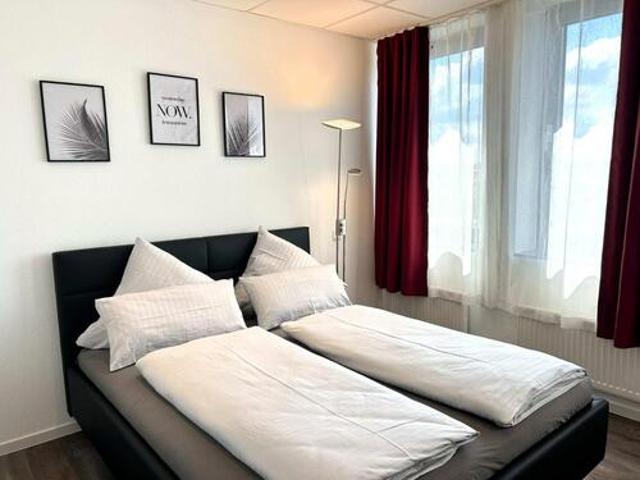 Exklusives Penthouse Apartment für 2 Personen, klimatisiert & voll ausgestattet, Frankfurt Niederrad
