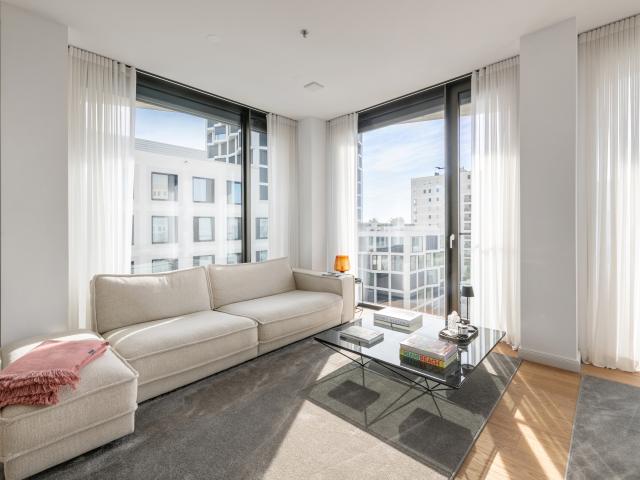 Exklusives Penthouse Feeling: Designorientierte 3 Zimmer Wohnung mit luxuriösem Flair