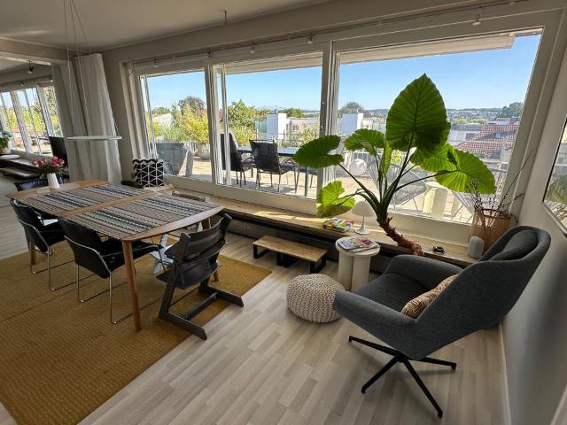 Exklusives Penthouse im Musikerviertel mit großer Dachterrasse