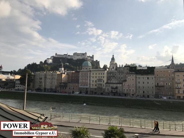 Exklusives Penthouse in Salzburg: 102m², Terrasse, 2 Stellplätze, Top Ausstattung!