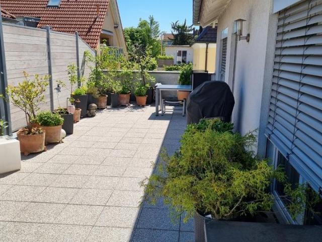 Exklusives Penthouse mit 4½ Zimmern, 70 m² Dachterrasse