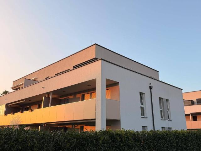 exklusives Penthouse mit 65 m² Dachterasse I 94 m² Wohnfläche I zwei TG Plätze I Klimaanlage I Linz Pichling
