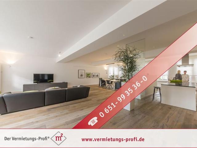 Exklusives Penthouse mit hochwertiger Einbauküche und Dachterrasse in direkter Innenstadtlage