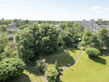 Am Bach, Frankfurt - Terrasse, Aufzug