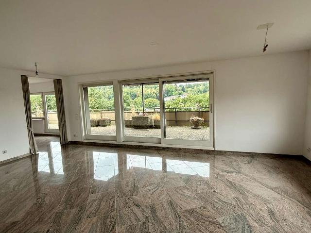 Exklusives Penthouse mit weitläufiger Rundum Dachterrasse und Panoramablick in Pforzheimer Bestlage