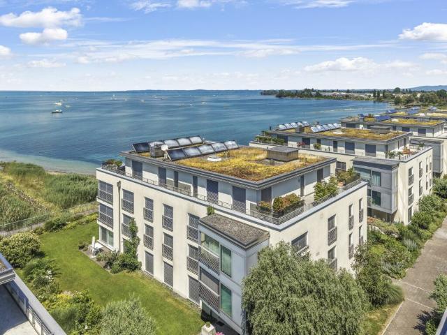 Exklusives, privilegiertes Wohnen direkt am See, an unverbaubarer Lage und mit traumhafter Aussicht