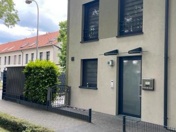 Exklusives Reiheneckhaus mit Garten u. Garage PRIVAT !