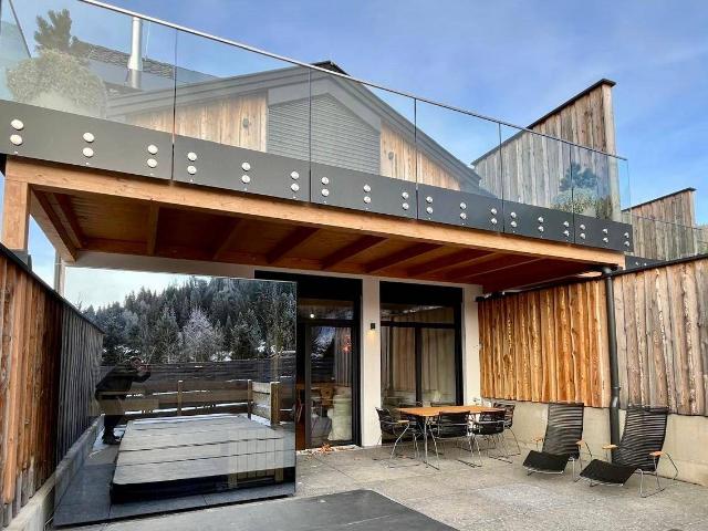 Exklusives Reihenhaus im Chalet Stil mit Pool und Wellnessbereich auf der Flattnitz, Kärnten/ Erstbezug