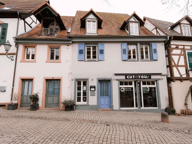 Exklusives Stadthaus inkl. Renditeobjekt
