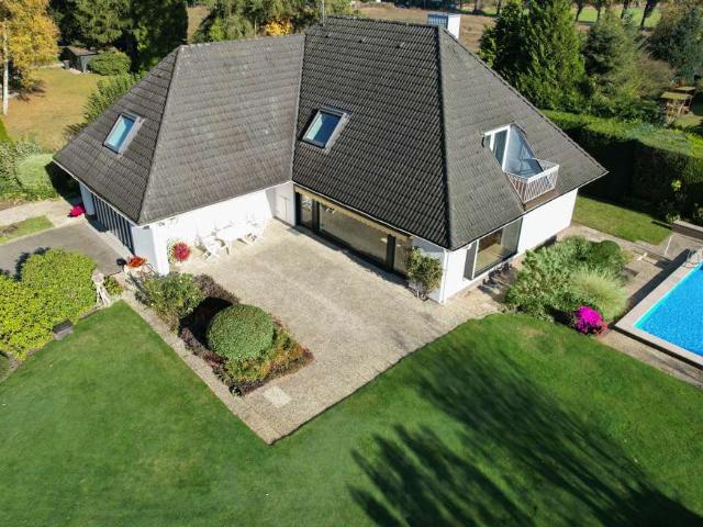 Exklusives Traumdomizil mit Privatpool in Bendestorf