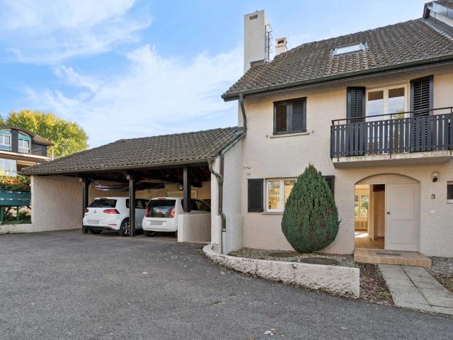 Exklusives / wunderschönes Familienhaus mit Giebel und Seeblick