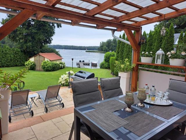 Exklusives Wohn Wassergrundstück direkt am See in Groß Köris