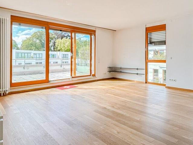 Exklusives Wohnen über den Dächern – 4 Zimmer Penthouse mit Dachterrasse in besonders begehrter Lage