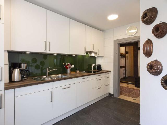 Exklusives Wohnen auf höchstem Niveau 3.5 Zimmer Wohnung