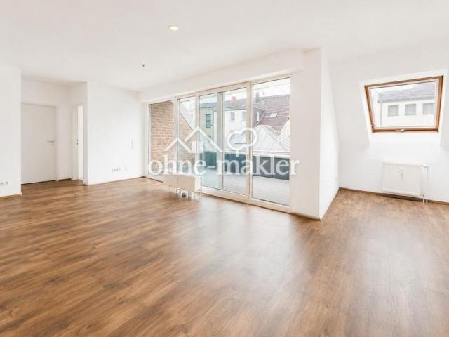 Exklusives Wohnen auf zwei Ebenen – moderne 5 Zimmer Maisonette mit Balkon & eigener PV Anlage