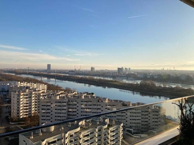 Exklusives Wohnen im Danube Flats Turm mit Panoramablick über Wien inkl. Pool, Wellness, Fitness möbliert oder unmöbliert