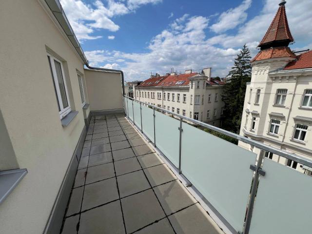 Exklusives Wohnen in 1190 Wien: Modernes und einzigartiges 2 Zimmer Juwel mit zwei sonnigen Terrassen