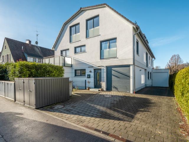 Exklusives Wohnen in Solln – Moderne Doppelhaushälfte in Toplage