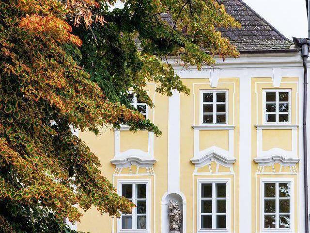 Exklusives Wohnen in Stein Top 2