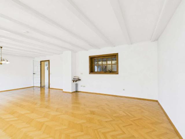 Exklusives Wohnen mit Garten, Sonnenterrasse und Carport – 2 Zimmer Wohnung in Kraichtal Gochsheim