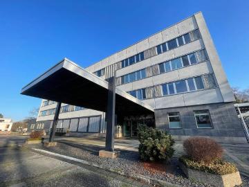 Pastor-Niemöller-Platz - Heizung, Aufzug