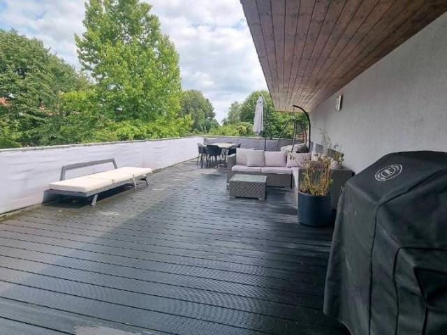 Exklusives Wohnen mit Hauscharakter – Neubauwohnung mit XXL Terra