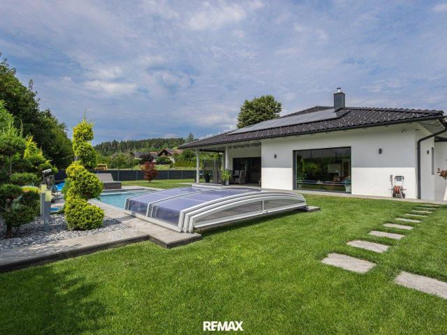 Exklusives Wohnen mit Pool, modernster Technik & außergewöhnlichem Ambiente