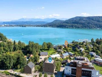 Exklusives Wohnen mit privatem Badeplatz am Wörthersee & 450 m² Traumgarten