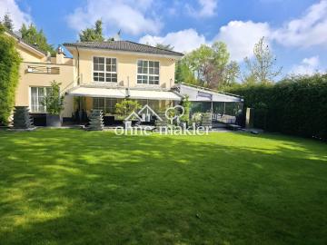 Exklusives Wohnerlebnis im Kölner Hahnwald – Luxusvilla auf Parkgrundstück