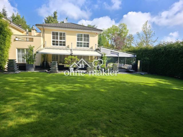 Exklusives Wohnerlebnis im Kölner Hahnwald – Luxusvilla auf Parkgrundstück