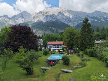 Exklusives Wohnhaus mit Pool in traumhafter Ruhelage von Absam Gnadenwald – großzügiges Grundstück mit ca. 4.600 m²